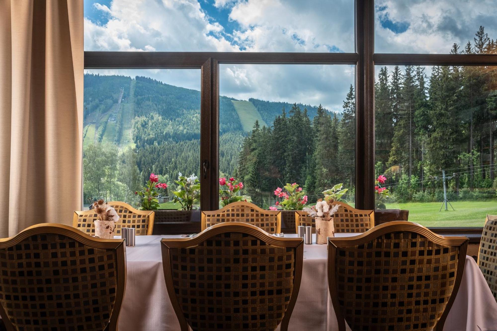 Wellness Hotel Sedy Vlk Harrachov Luaran gambar